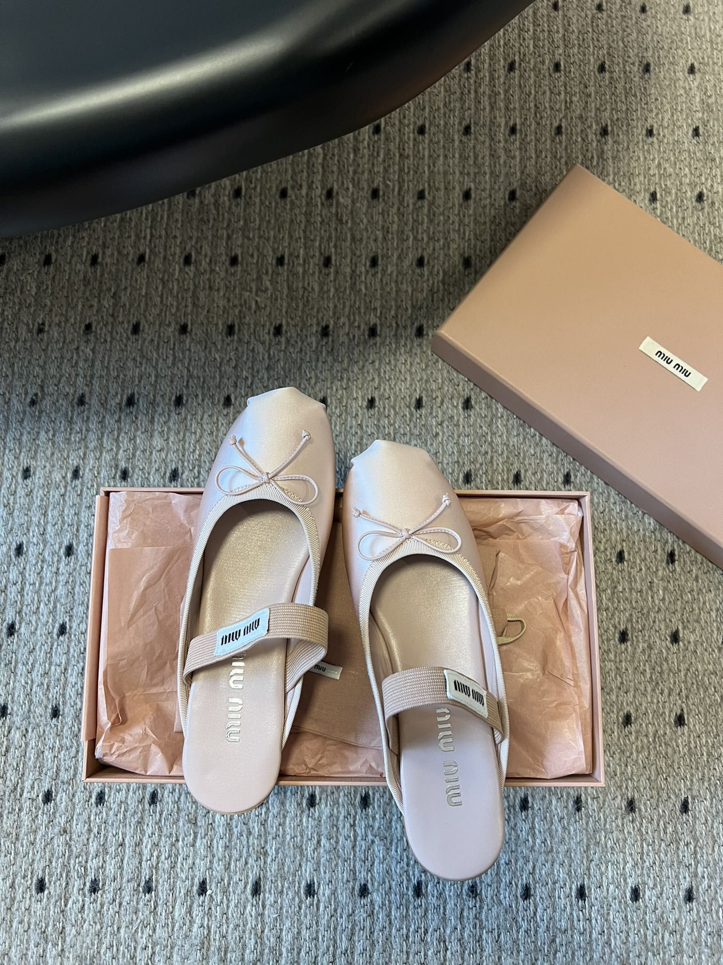 Miu Miu 26 Ballet Flats Light Pink in Silk 614469