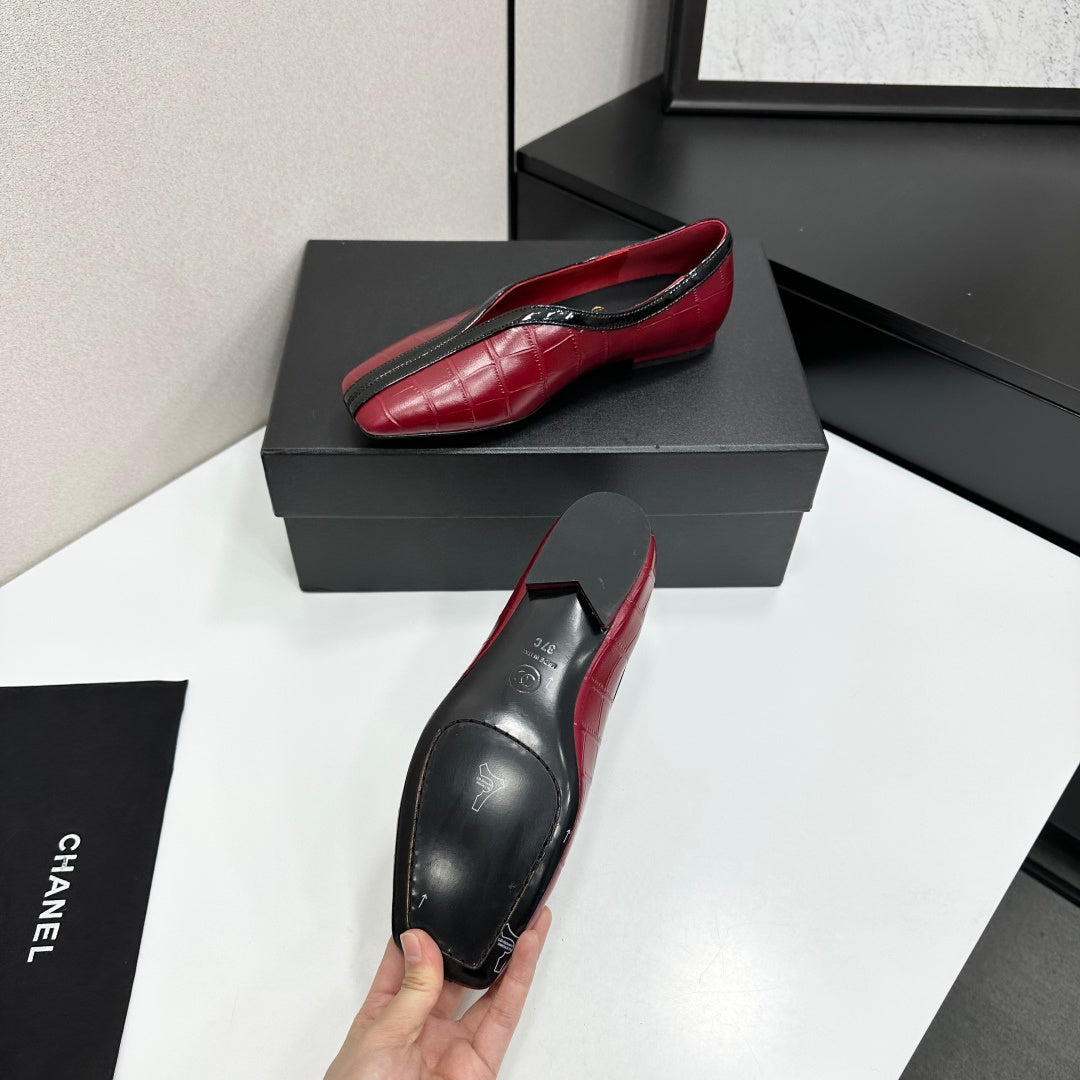 CC 26s Ballet Flats Burgundy Glossy Crocodile Embossed Calfskin 743142