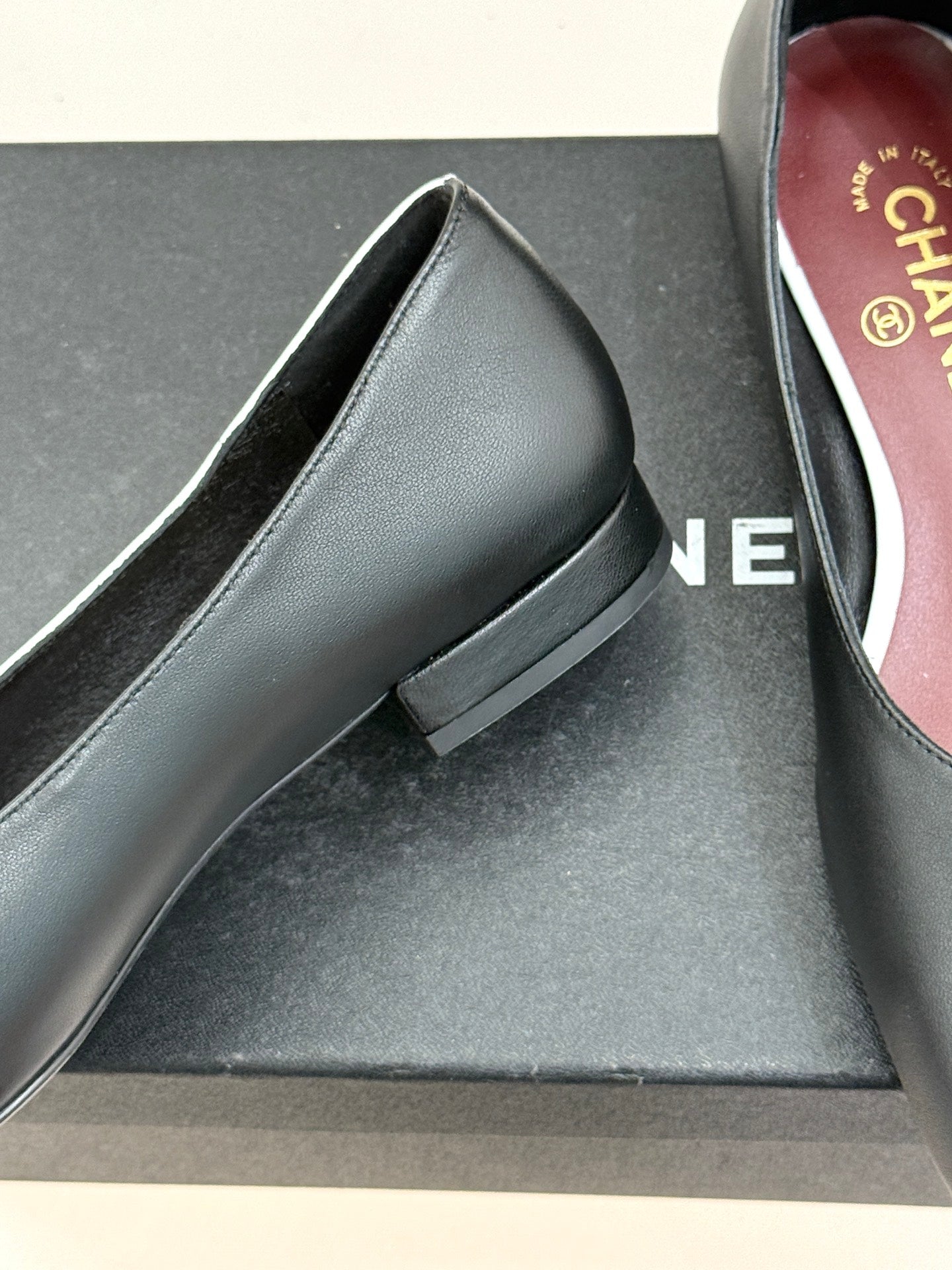 CC 26S Double C Patchwork Ballet Flat Black White in Cowhide 706366