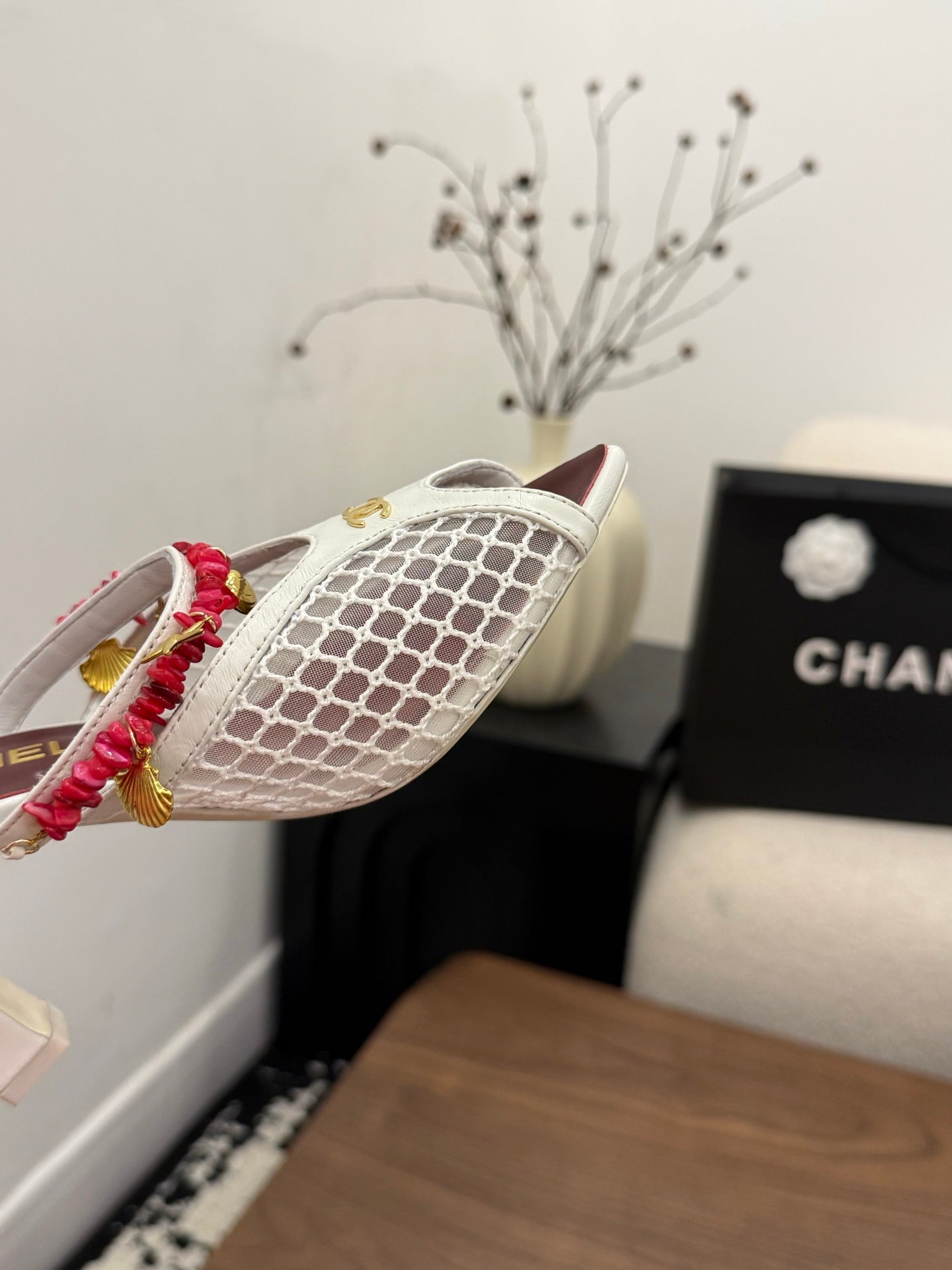 CC 26 Coco Beach Mules 80mm White in Mesh 757987