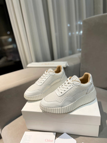 CHLO_ NAMA SNEAKER IN WHITE LAMBSKIN AND SUEDE