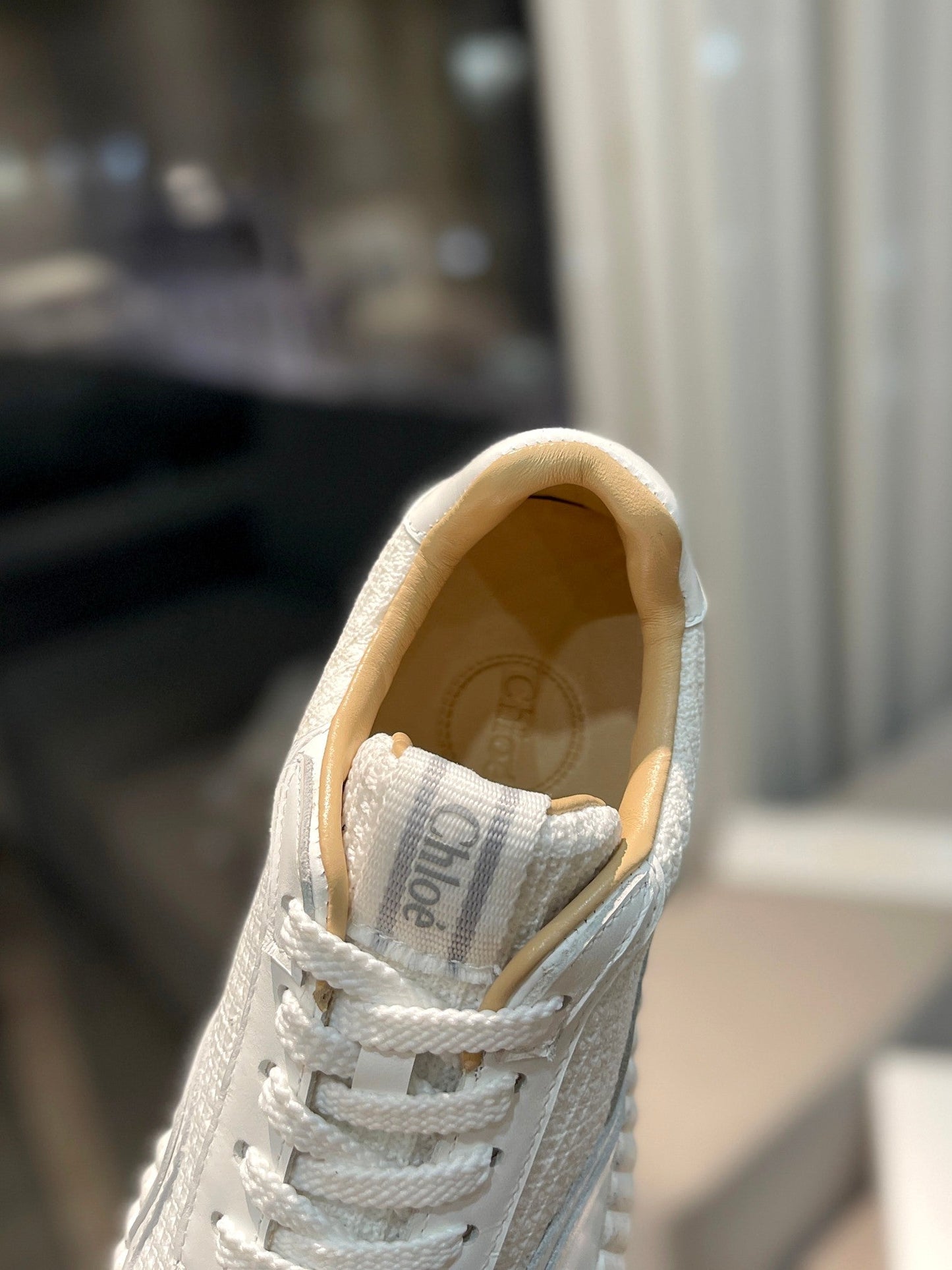 CHLO_ NAMA SNEAKER IN WHITE LAMBSKIN AND SUEDE