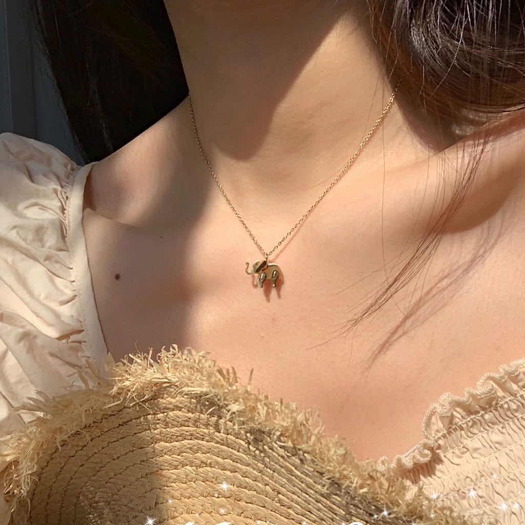 ELEPHANT NECKLACE - ADJUSTABLE CHAIN