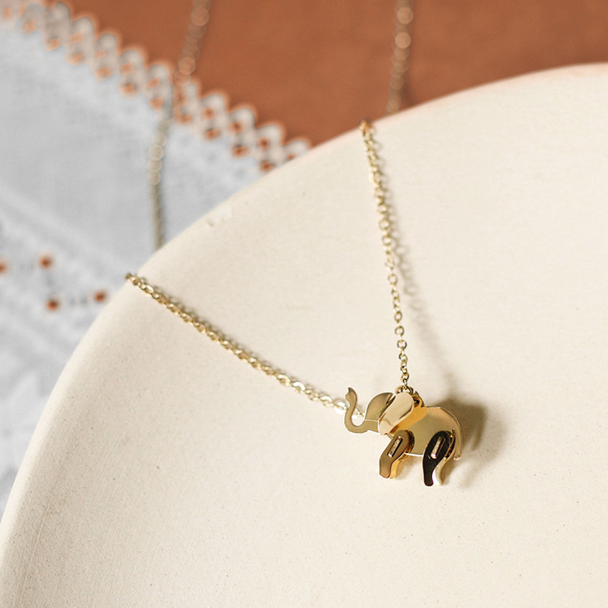 ELEPHANT NECKLACE - ADJUSTABLE CHAIN