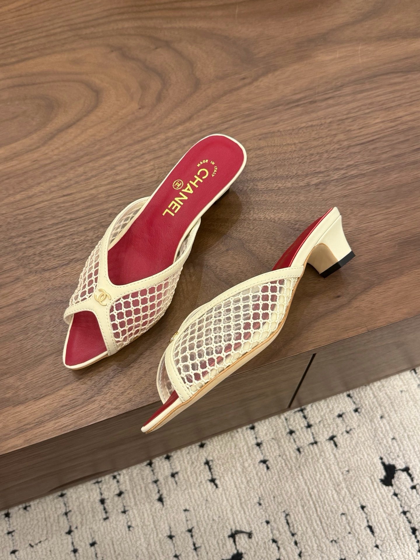 CC 26 Coco Beach Mules 40mm Beige in Mesh