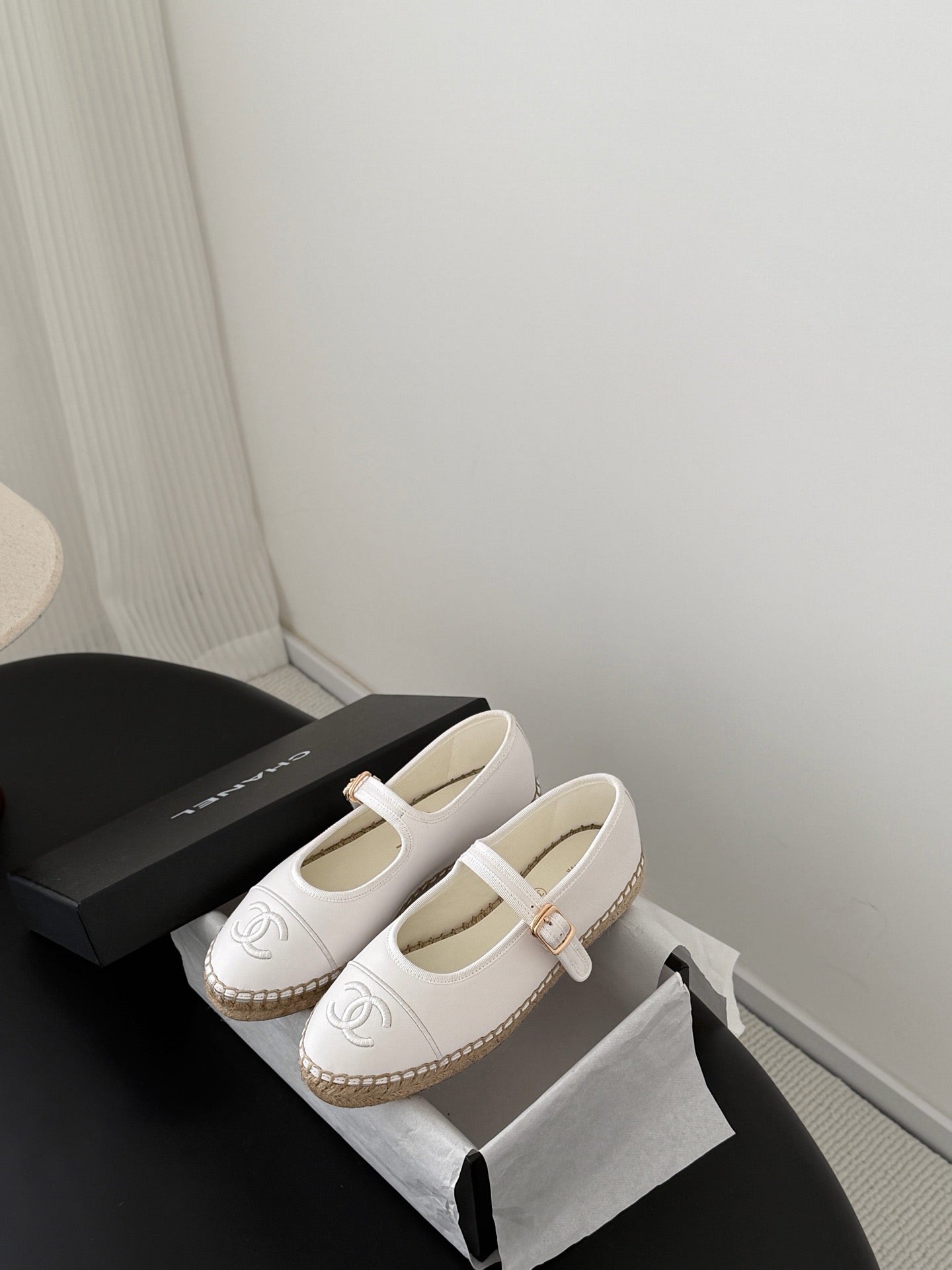 CC 26s Mary Jane Loafers White Leather Woven Outsole