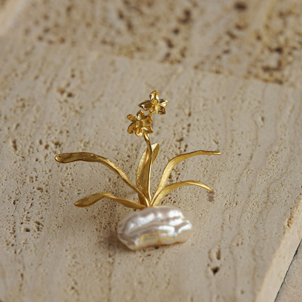DAFFODILS BROOCH