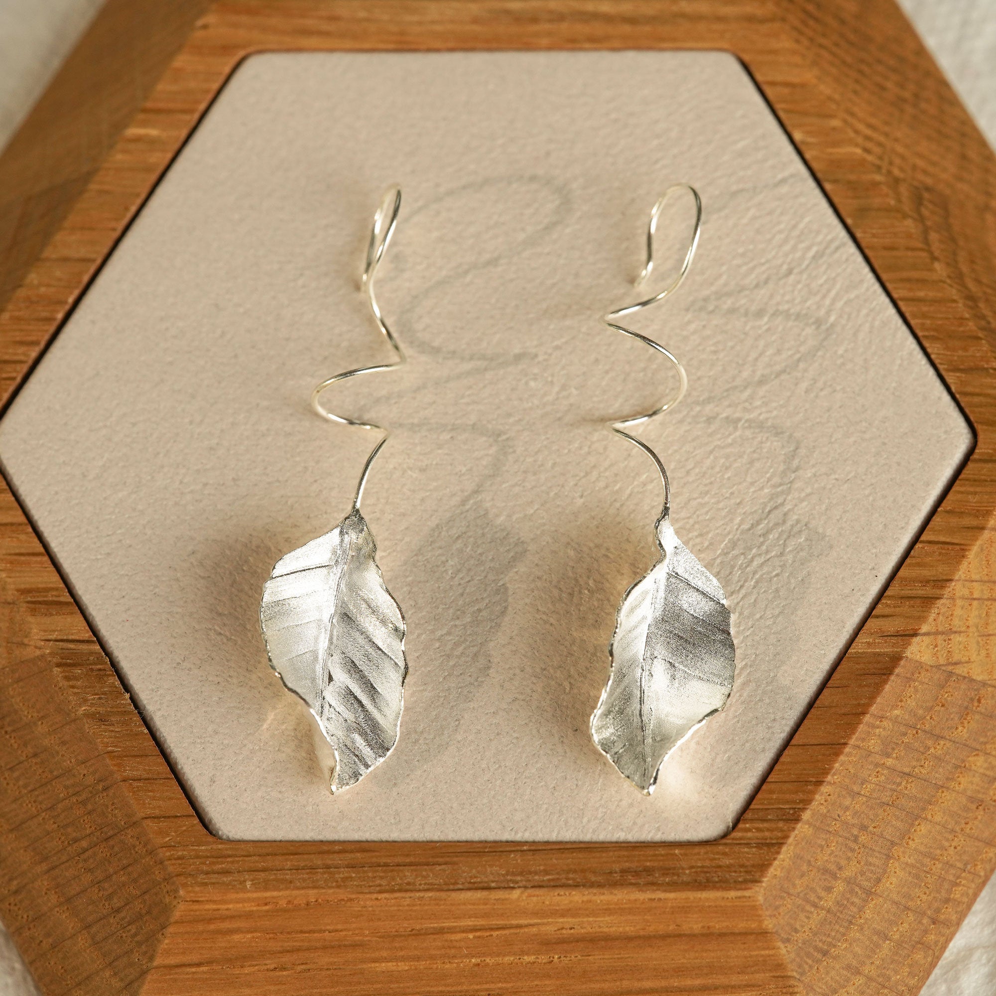 LEAF ANGLE EARRINGS