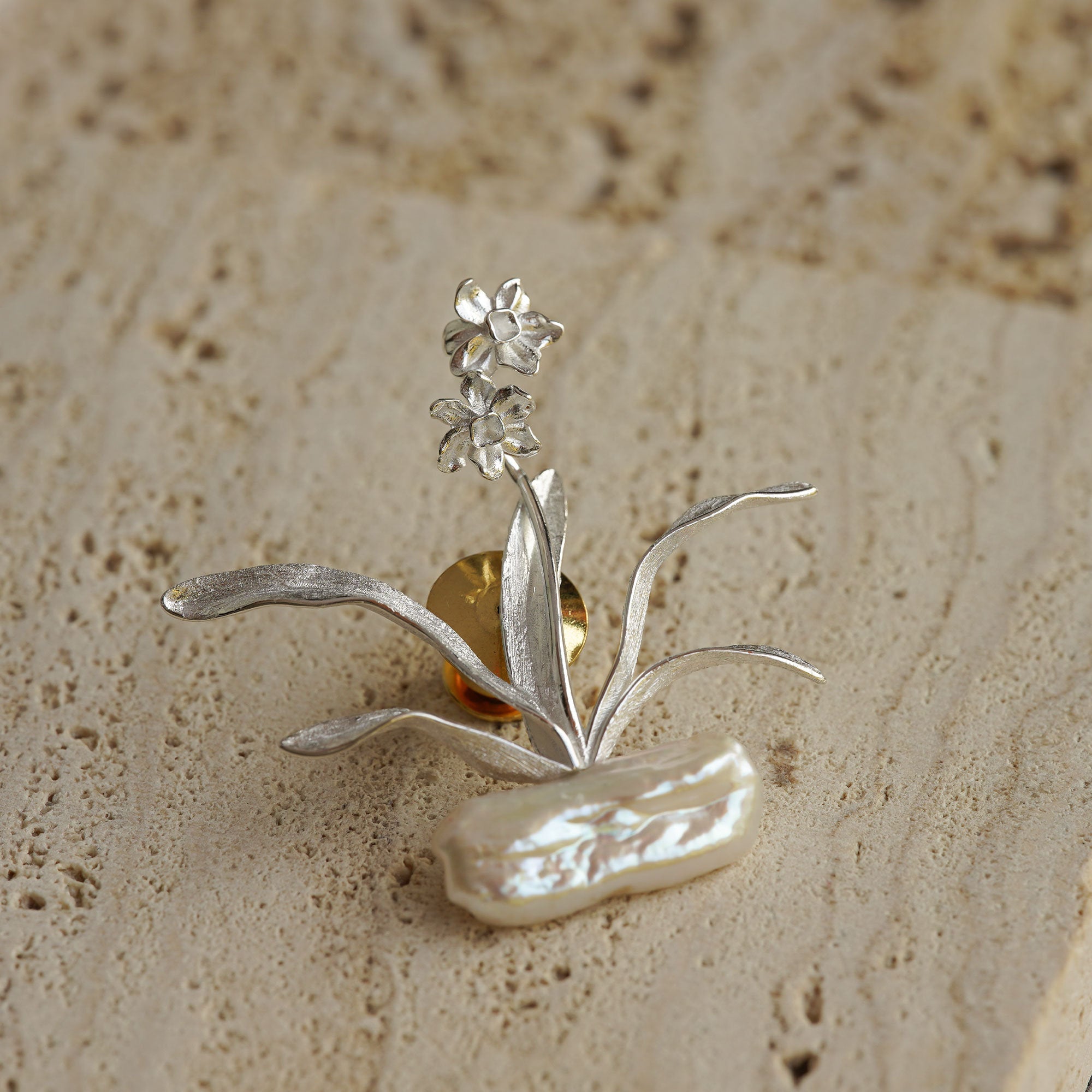 DAFFODILS BROOCH