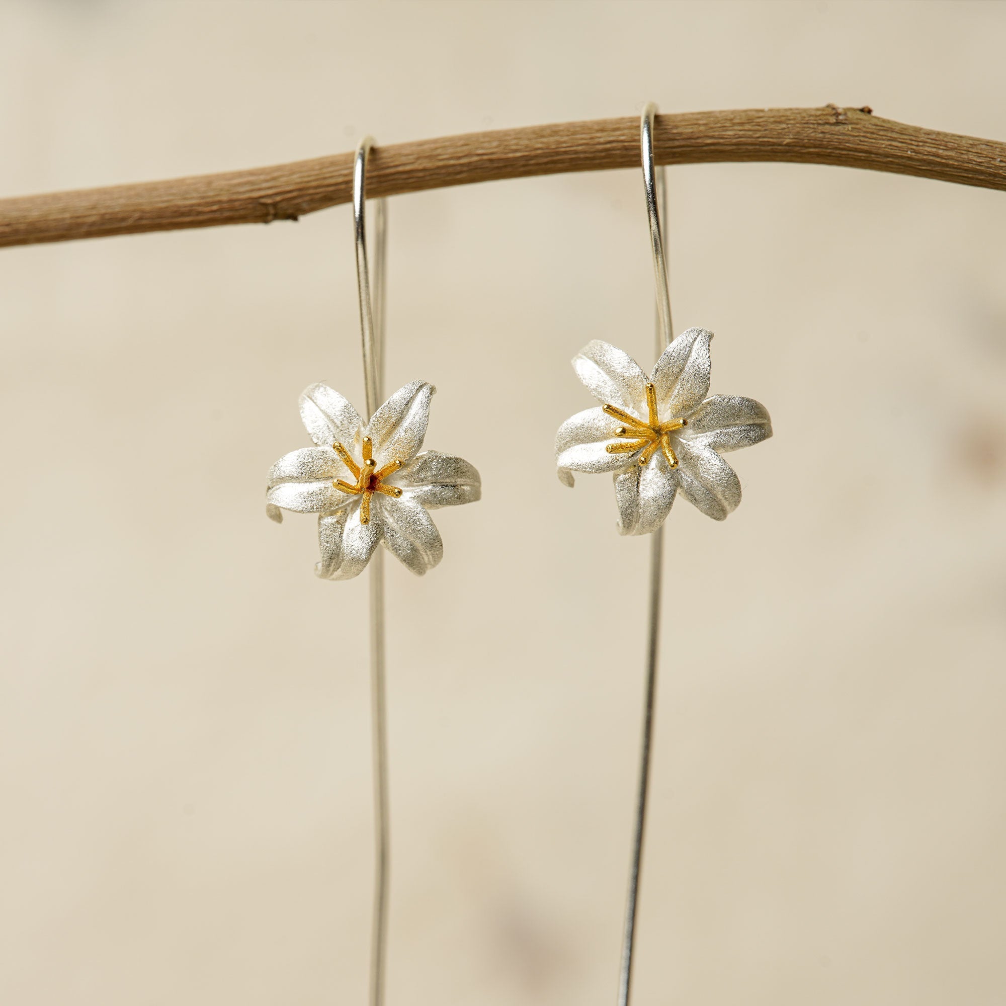 LILY EARRINGS