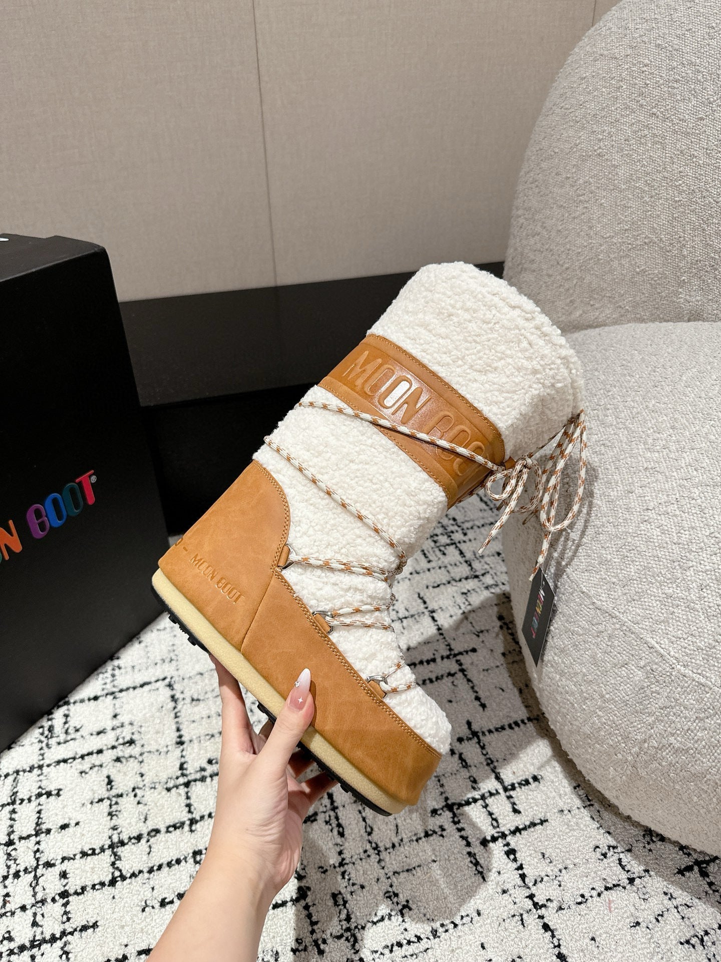 Moon Boot Icon Faux Fur Boots White Brown Suede Shearing 541978