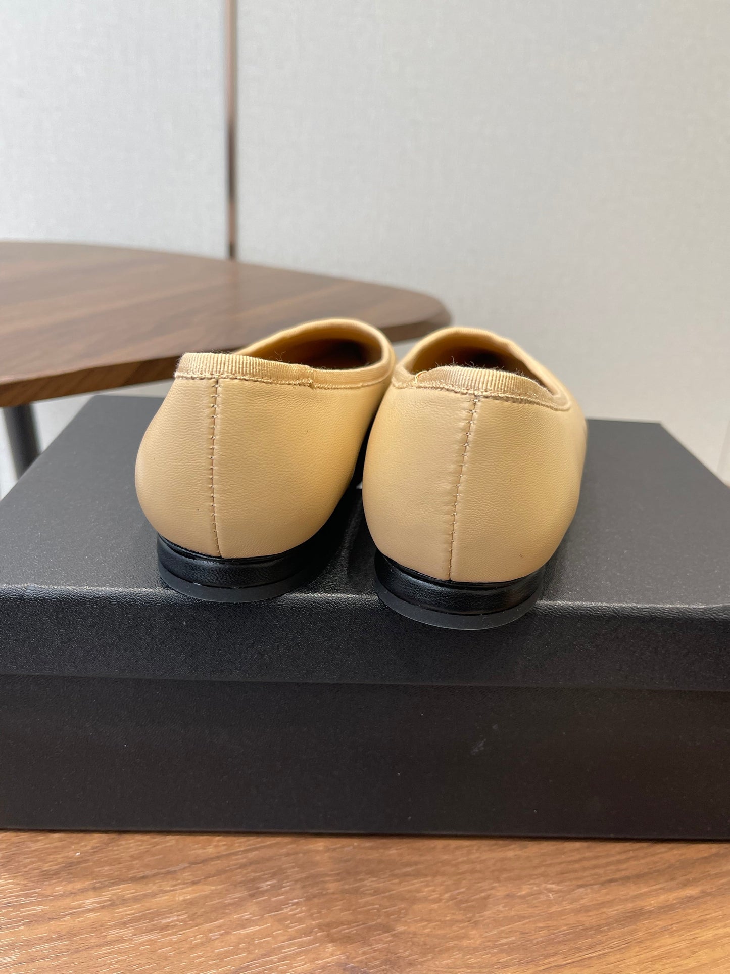 CC 26s Ballet Flats Beige Black Lambskin 624240