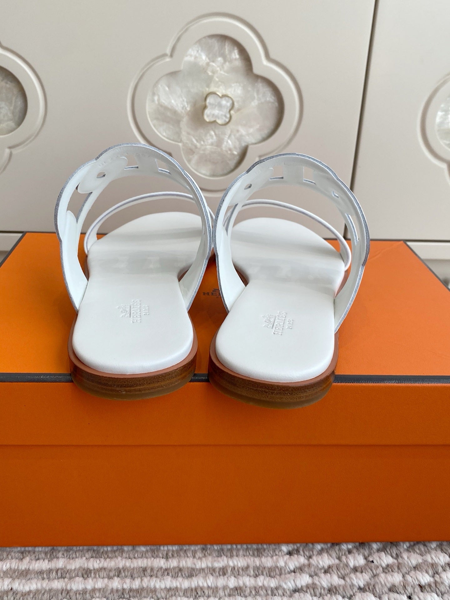 HM Lagune Sandal White Leather 776548