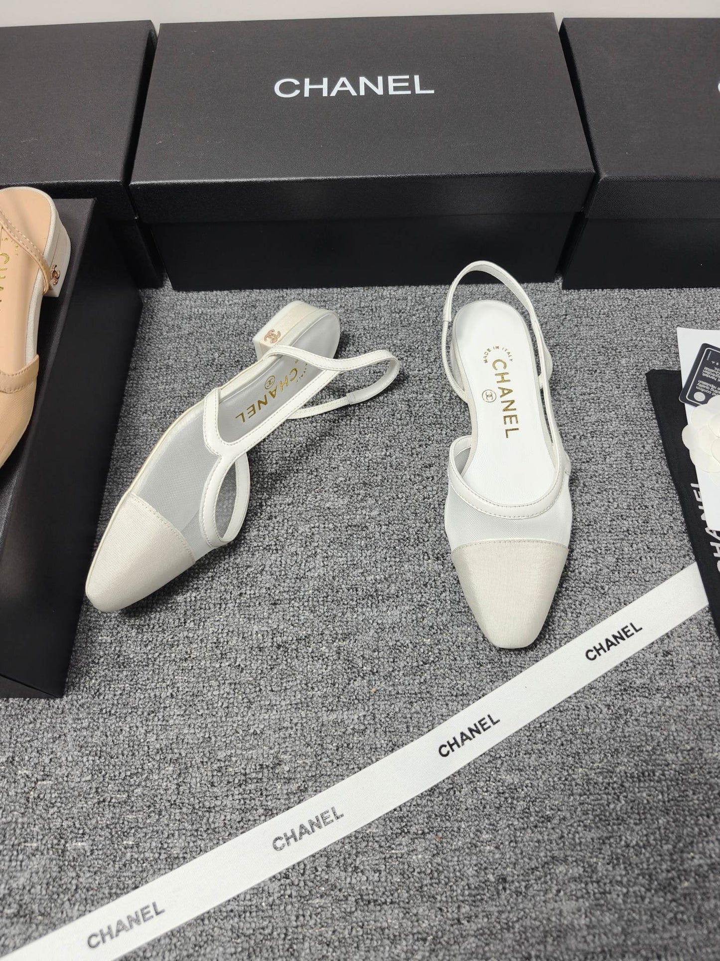 CC 26s Slingback 20 White Mesh Fabric Sheepskin 682002