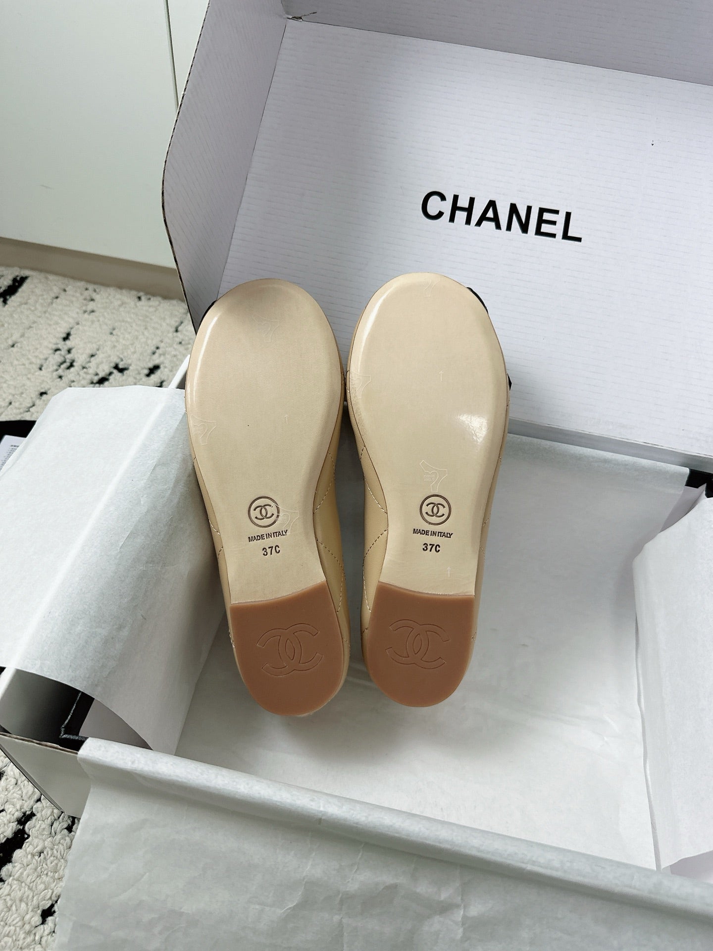 CC 26s Coco Beach Ballet Flats Beige Quited Lambskin 741191
