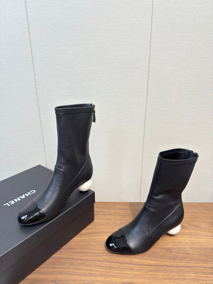 CC 25B Double C Giant Pearl Ankle Boots 50mm Black Sheepskin 465702