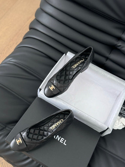 cc classic ballet flat with heel black quilted calfskin