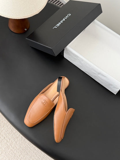 CC 26SS Loafers Mule Beige Lambskin 670819