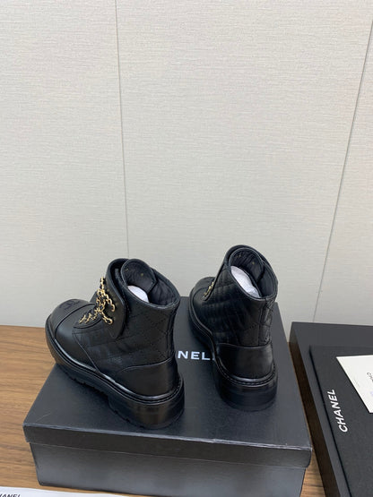CC Ankle Boots Black Quilted Cowhide