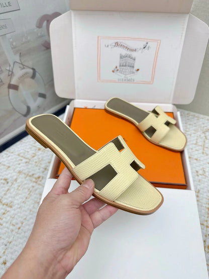 HM 26ss Oran Sandals Cream Yellow Cowhide 625045